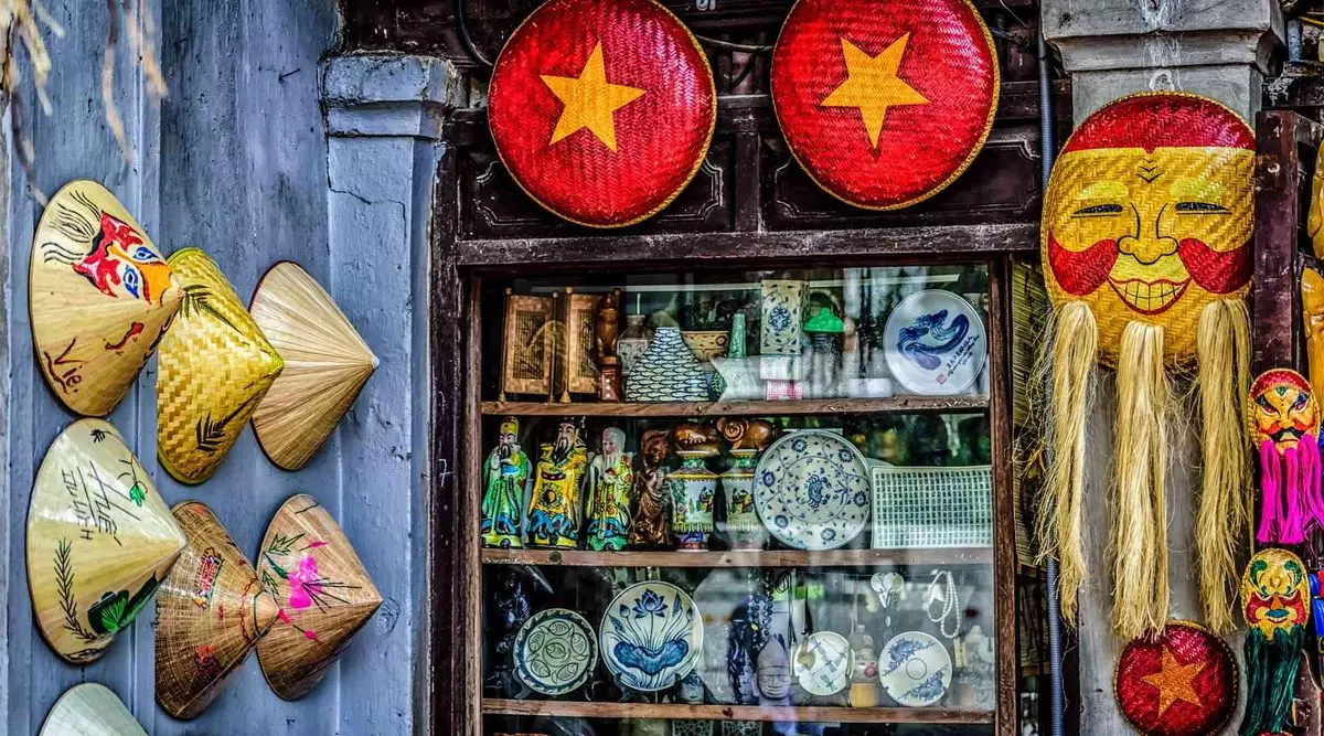 attractions/vietnam/Getting-to-know-the-most-famous-souvenirs-of-Vietnam/Getting-to-know-the-most-famous-souvenirs-of-Vietnam_result.jpg