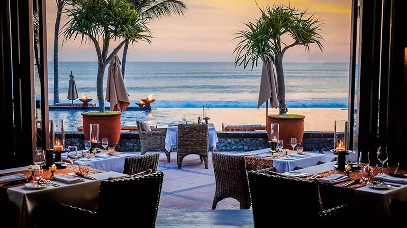 attractions/bali/The-most-luxurious-restaurants-in-Bali/The-most-luxurious-restaurants-in-Bali.jpg