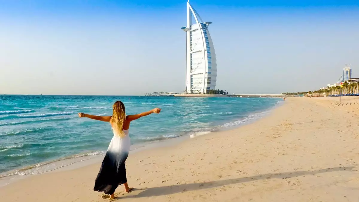 attractions/dubai/Which-are-the-most-beautiful-beaches-in-Dubai/Which-are-the-most-beautiful-beaches-in-Dubai_result.jpg
